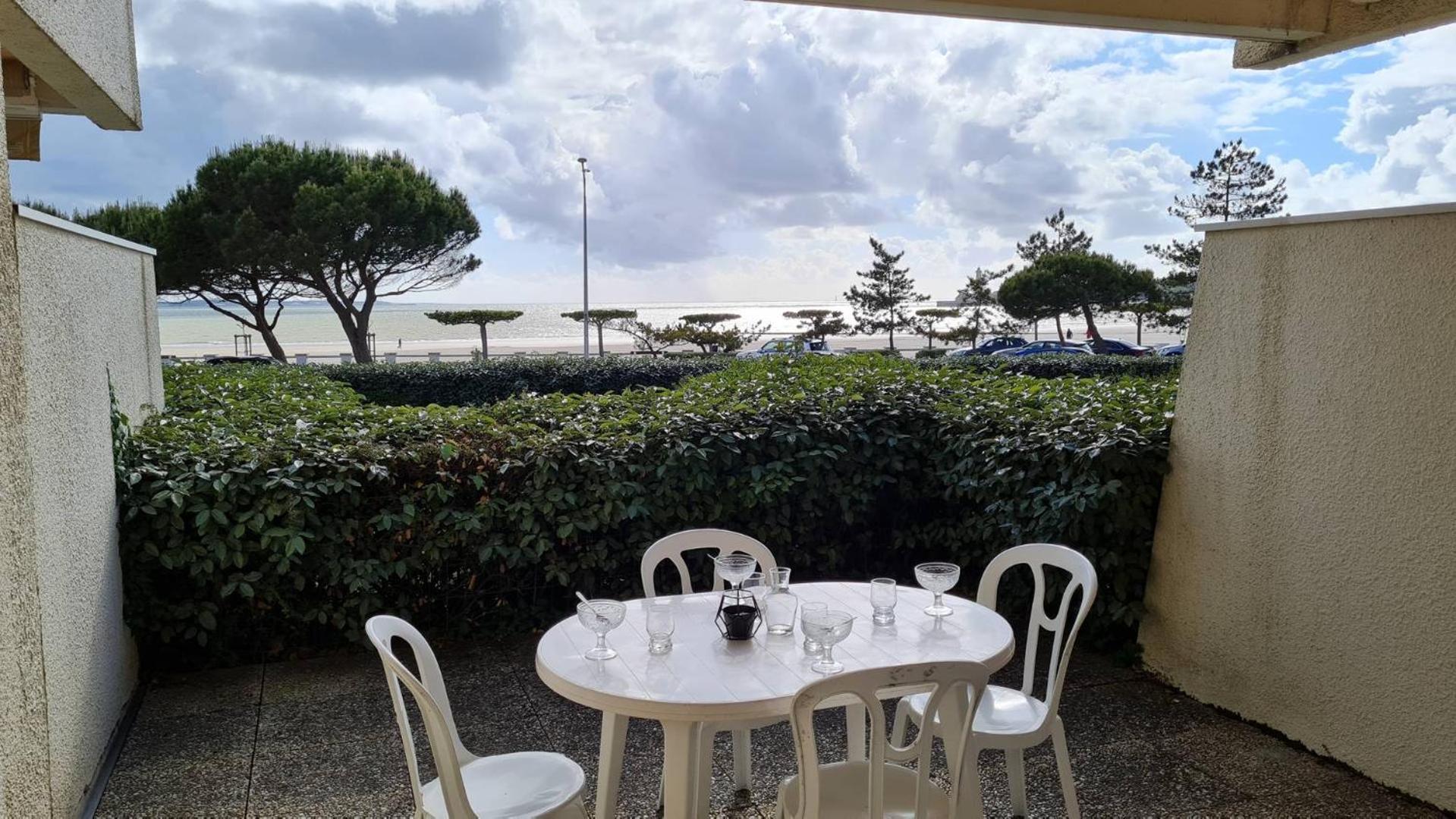 Saint Georges De Didonne - Vue Mer Pour Ce Studio Cosy En Rez-De-Chaussee Εξωτερικό φωτογραφία