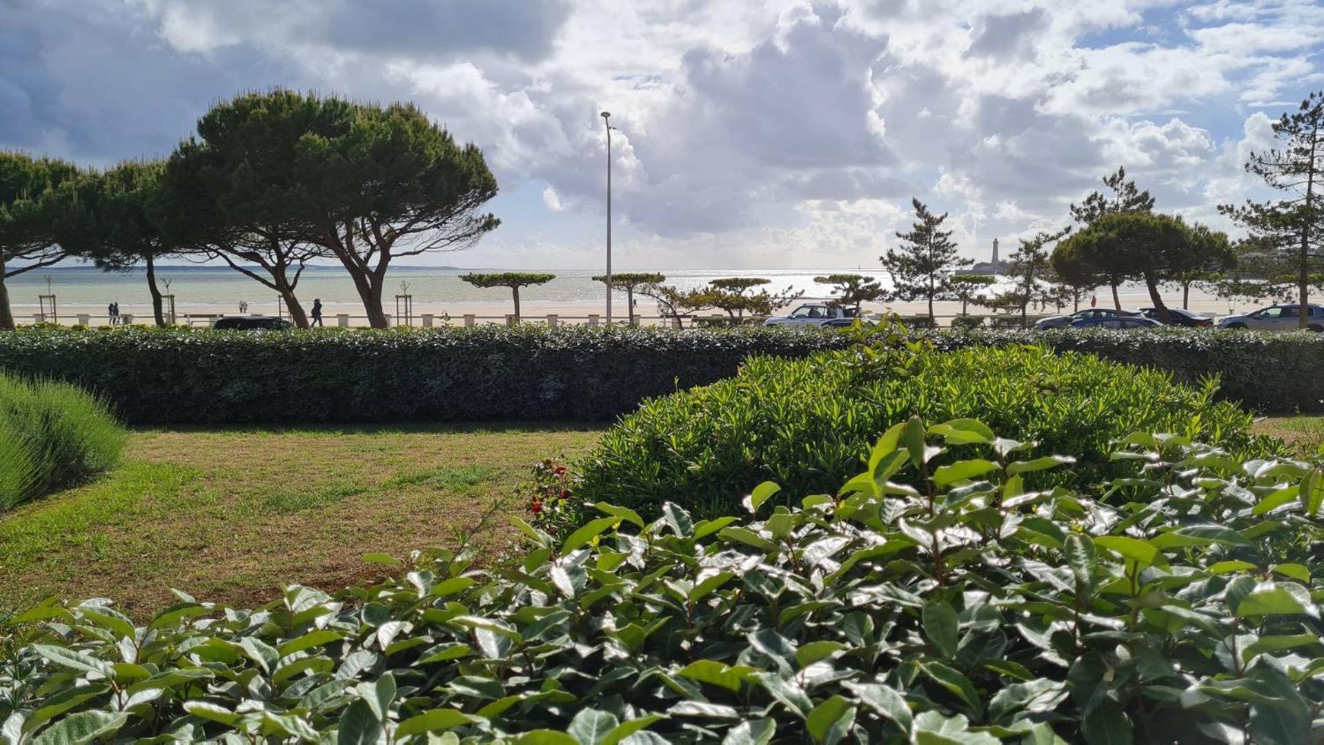 Saint Georges De Didonne - Vue Mer Pour Ce Studio Cosy En Rez-De-Chaussee Εξωτερικό φωτογραφία